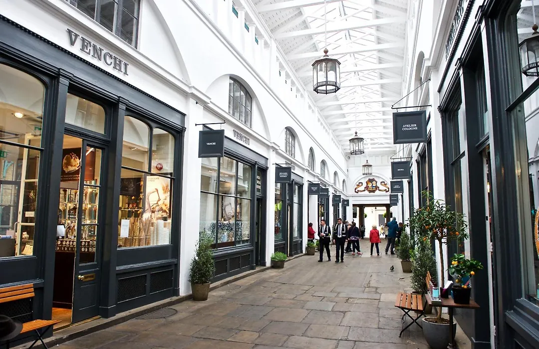 Wilde Aparthotels London Covent Garden-1
